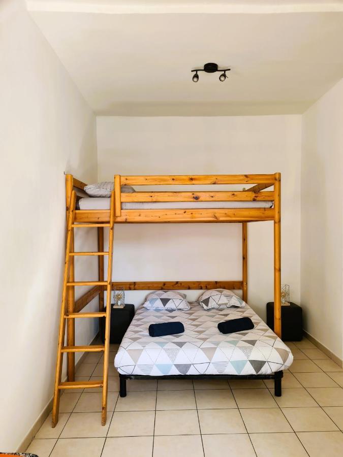 Appartamento Studio Cosy Quartier Pont De Crau Arles Esterno foto